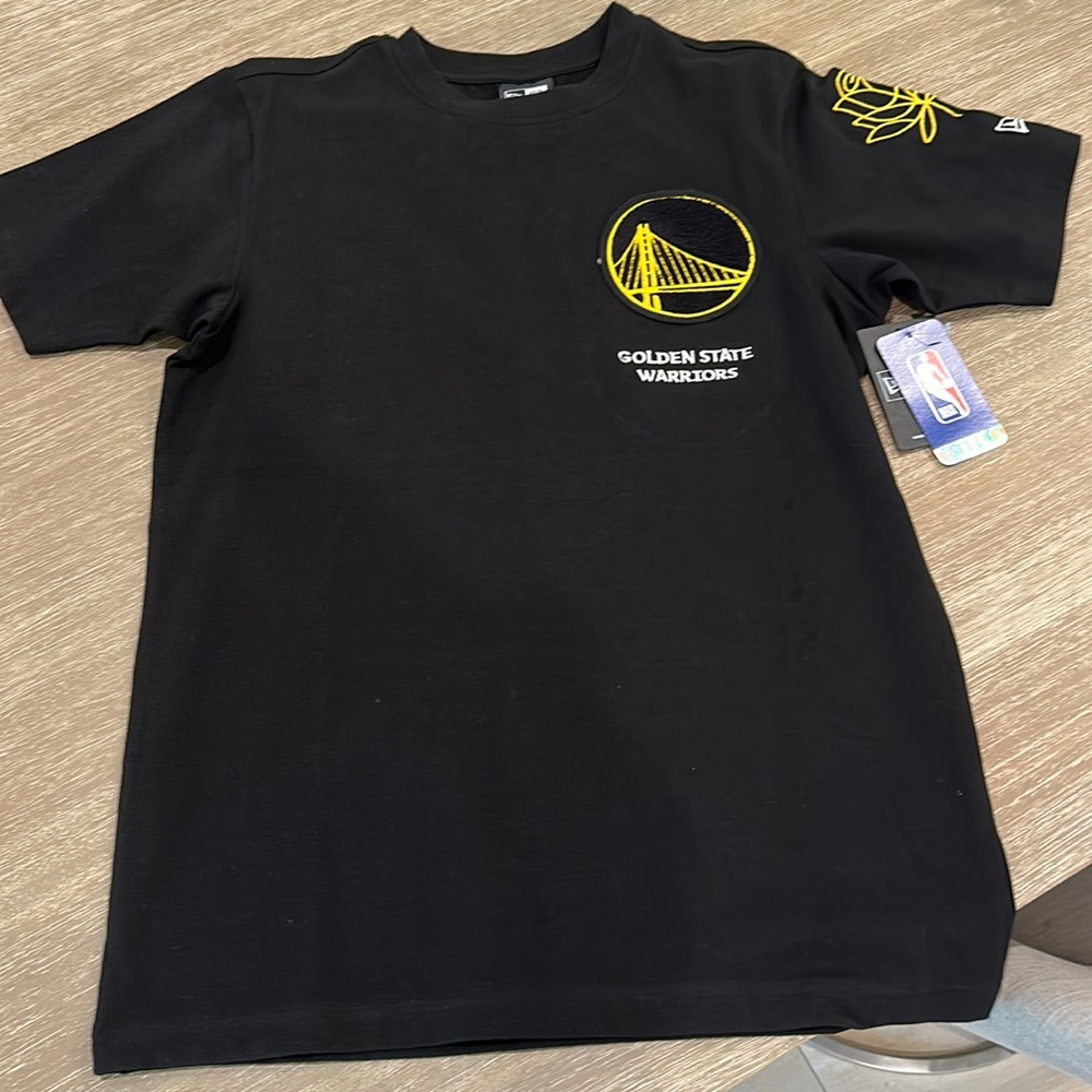 Limited edition golden state warrior t shirt 💛🎋